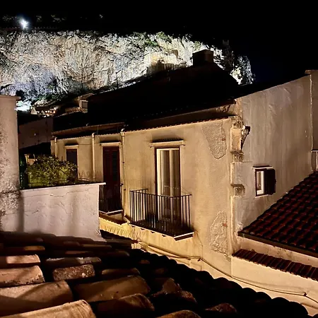 شقة Casa Matilde Historic Center تْشيفالو